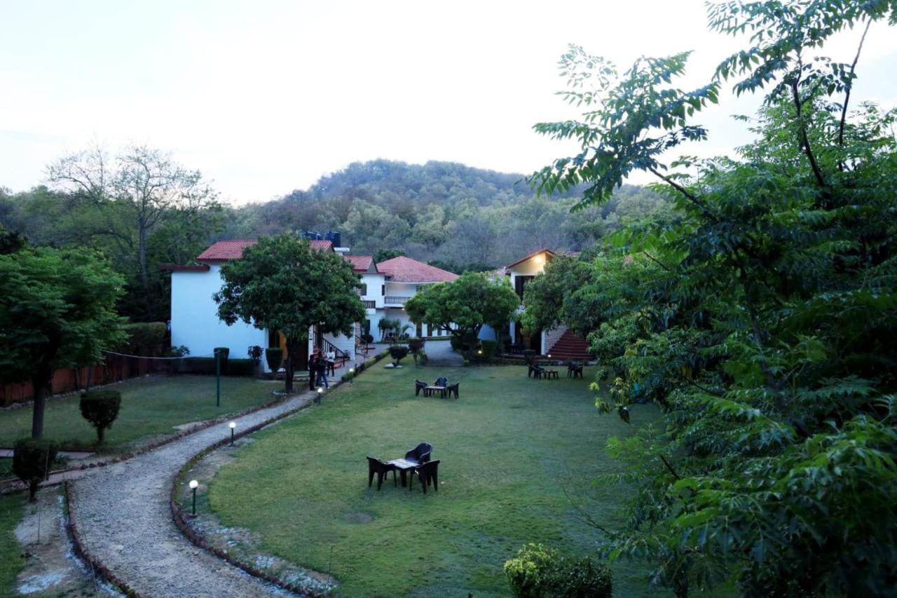 רמנגר Jim Corbett Resort מראה חיצוני תמונה